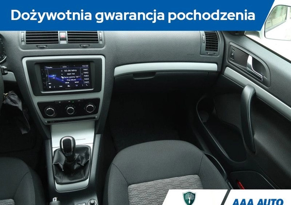 Skoda Octavia cena 21000 przebieg: 270200, rok produkcji 2012 z Jasień małe 232